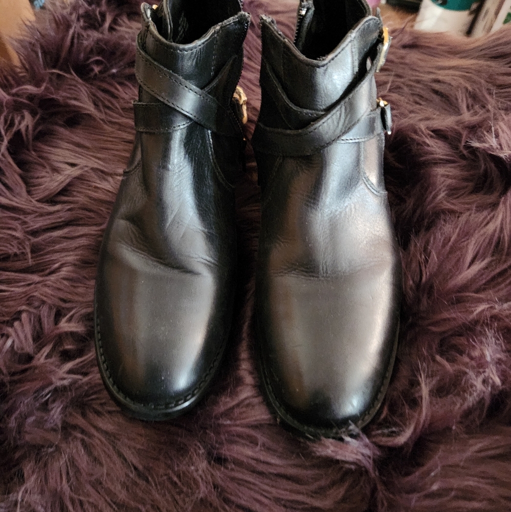 Ankles booties